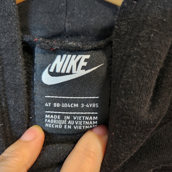 Girls Nike Black Logo Hoodie - Picture 3 of 7